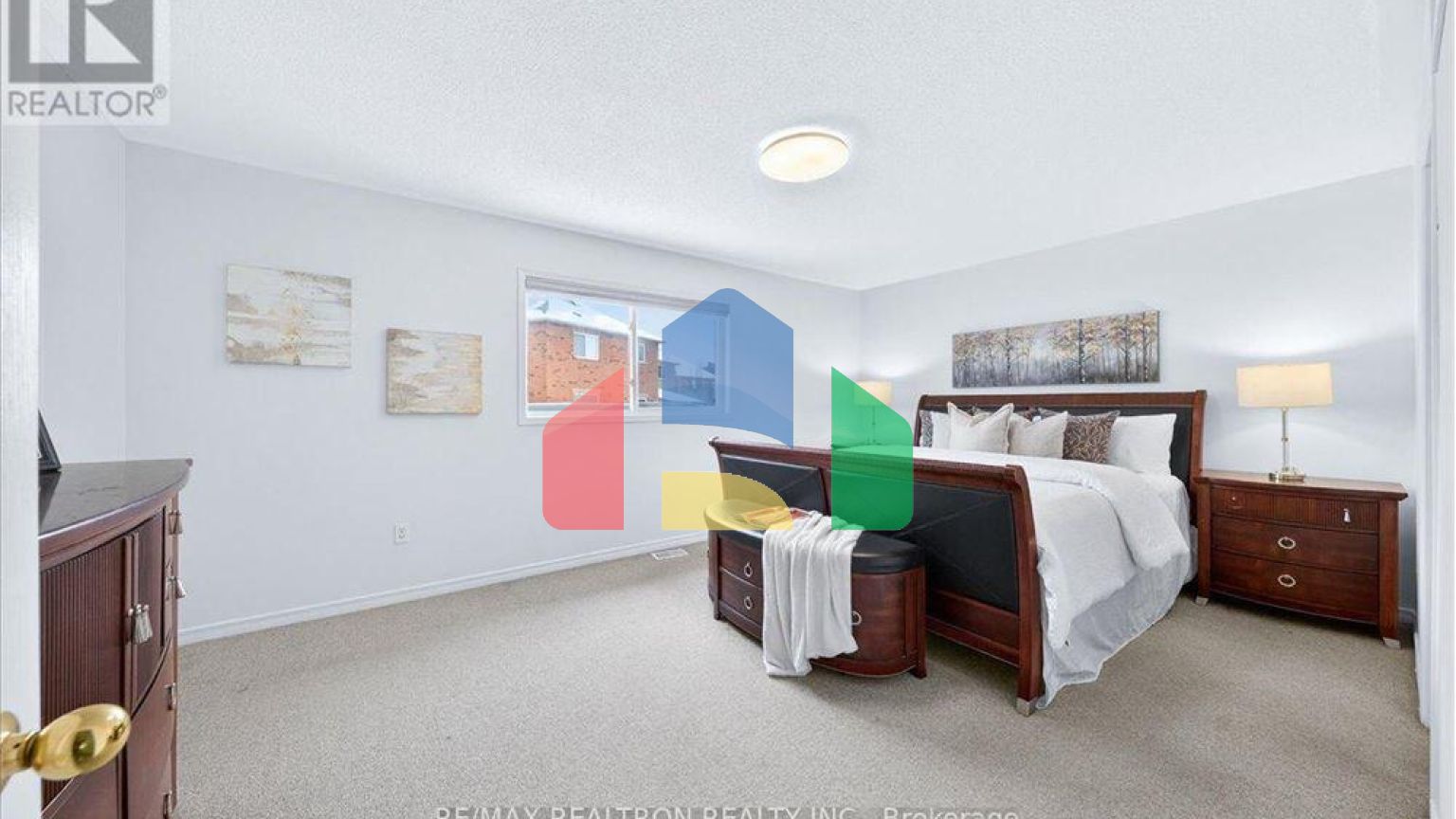 Residential - Single Family Home - Richmond Hill, Canada - Canada