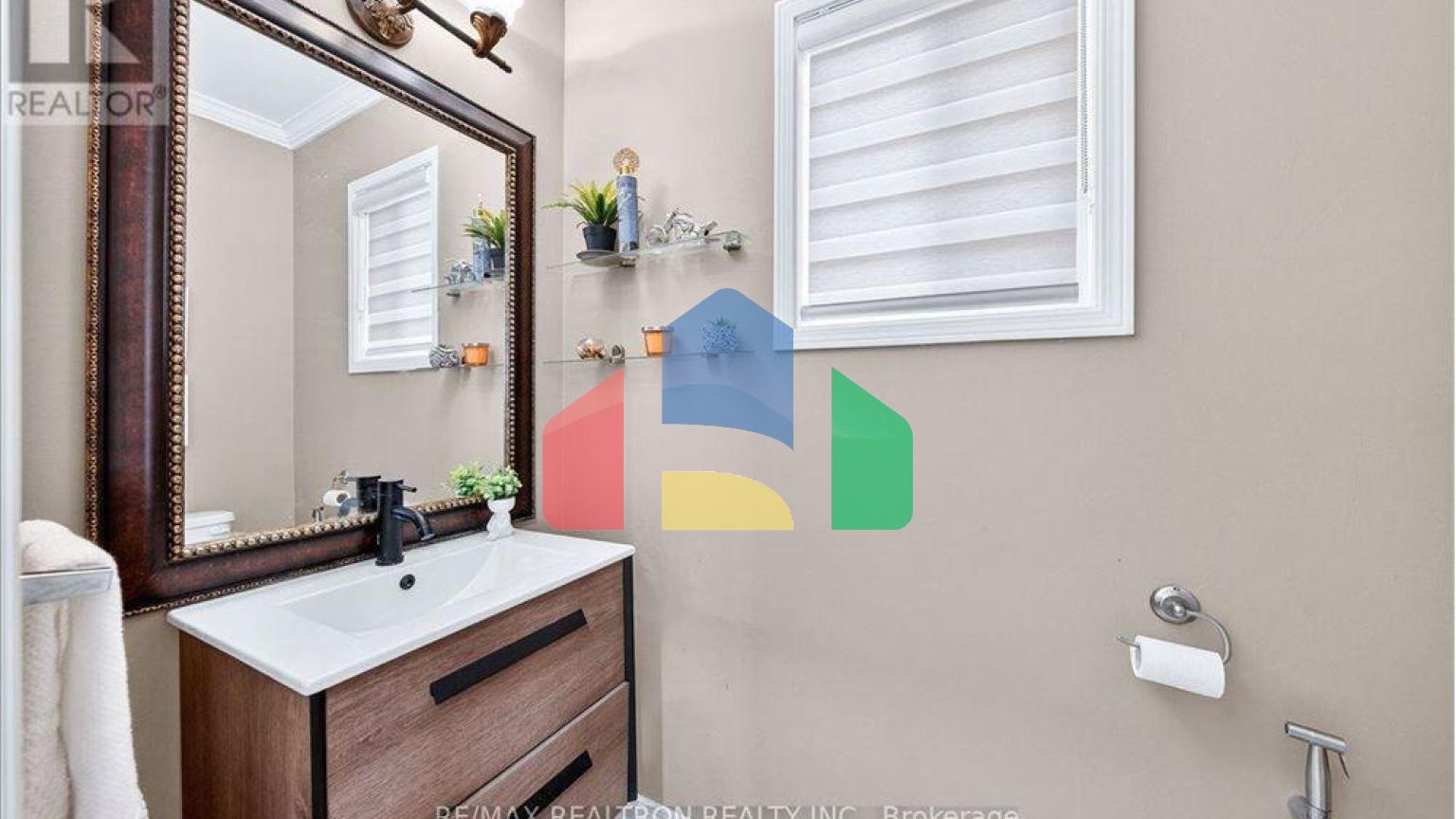 Residential - Single Family Home - Richmond Hill, Canada - Canada