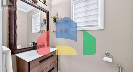 Residential - Single Family Home - Richmond Hill, Canada - Canada