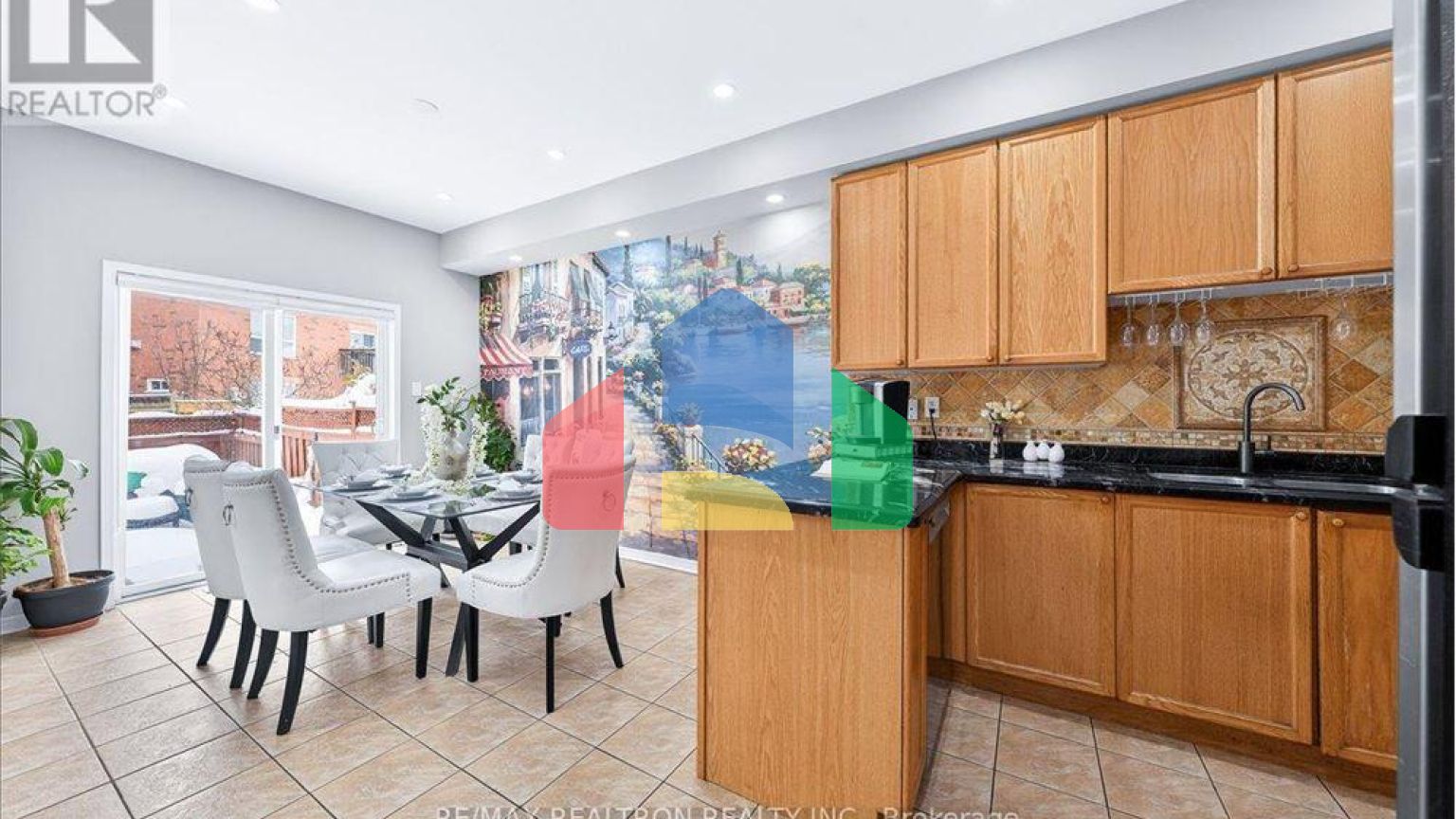 Residential - Single Family Home - Richmond Hill, Canada - Canada