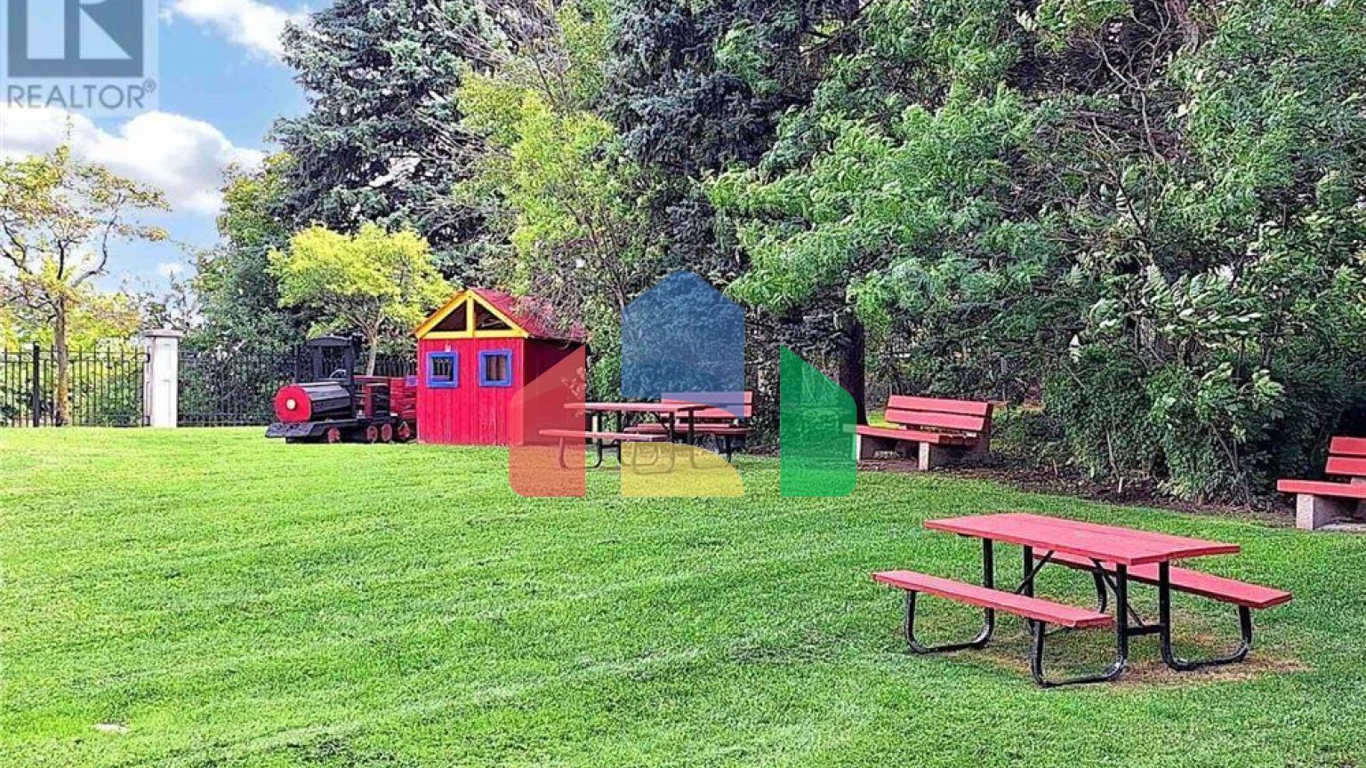 Residential - Condo/Apartment - Richmond Hill, Canada - Canada