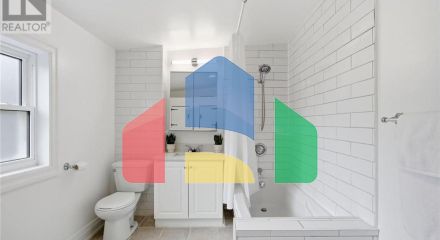 Residential - Single Family Home - Richmond Hill, Canada - Canada