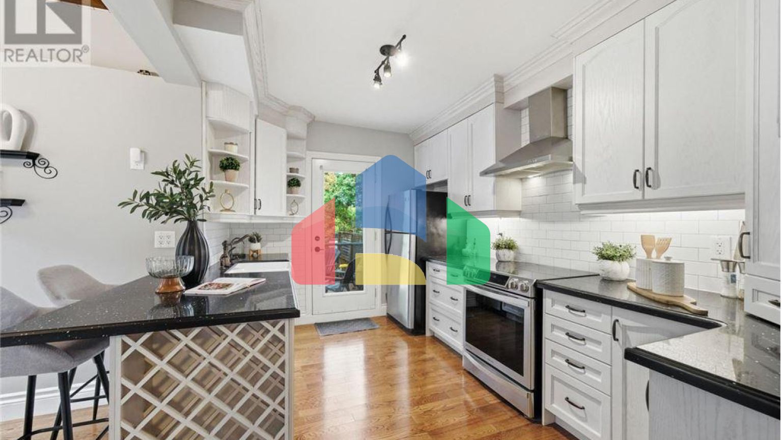 Residential - Single Family Home - Richmond Hill, Canada - Canada