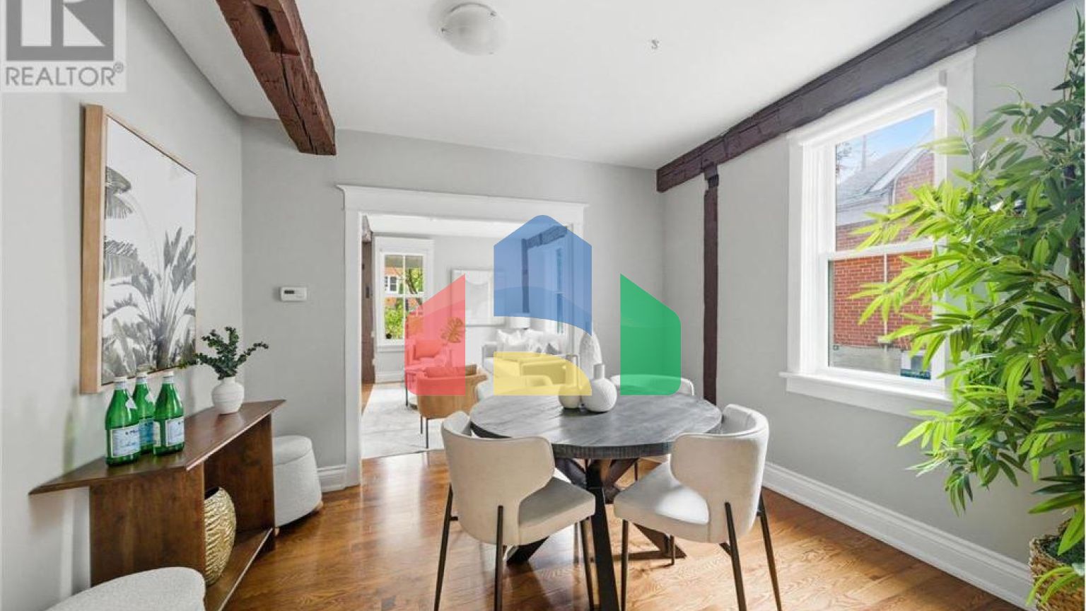 Residential - Single Family Home - Richmond Hill, Canada - Canada