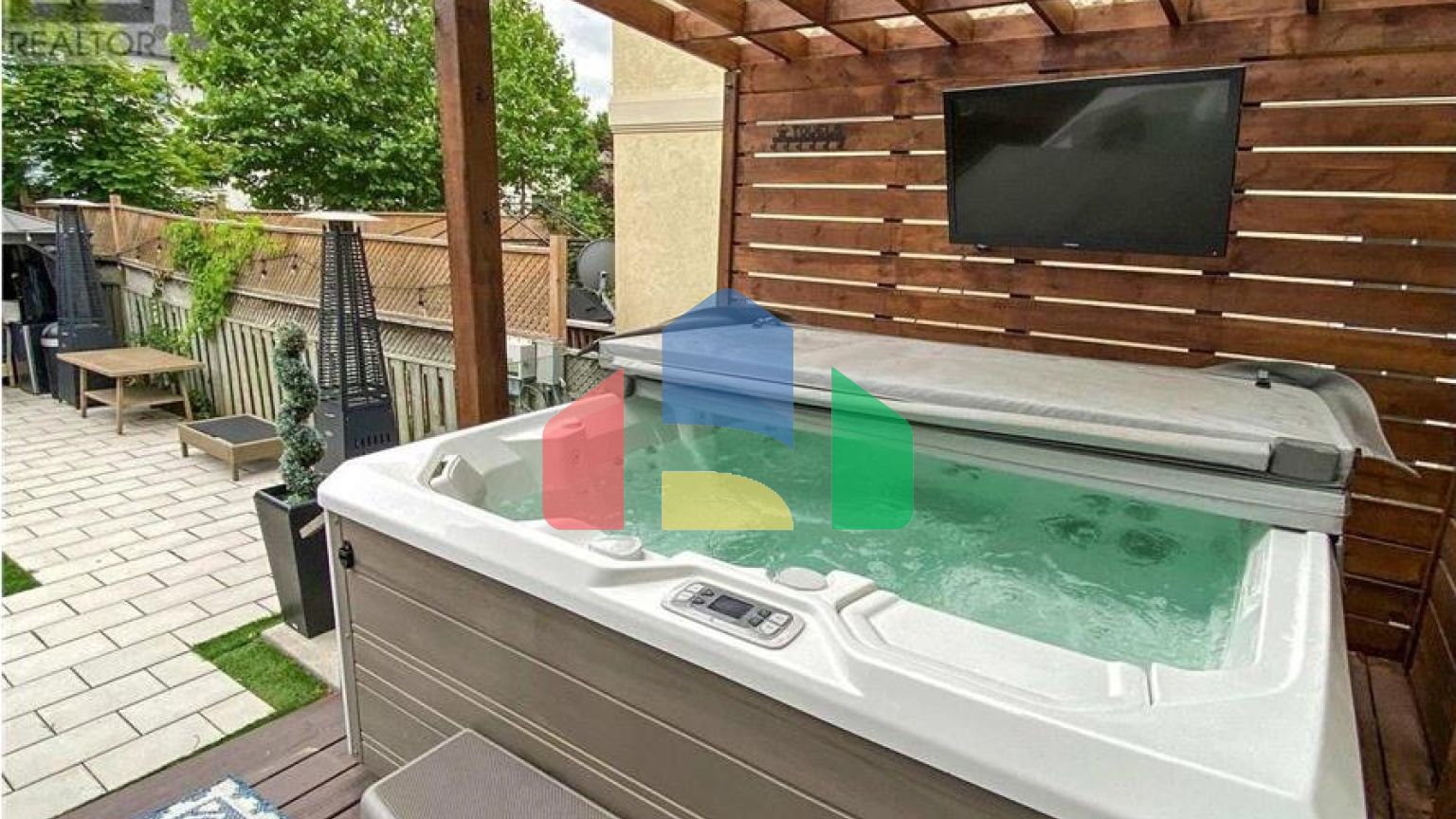 Residential - Single Family Home - Richmond Hill, Canada - Canada