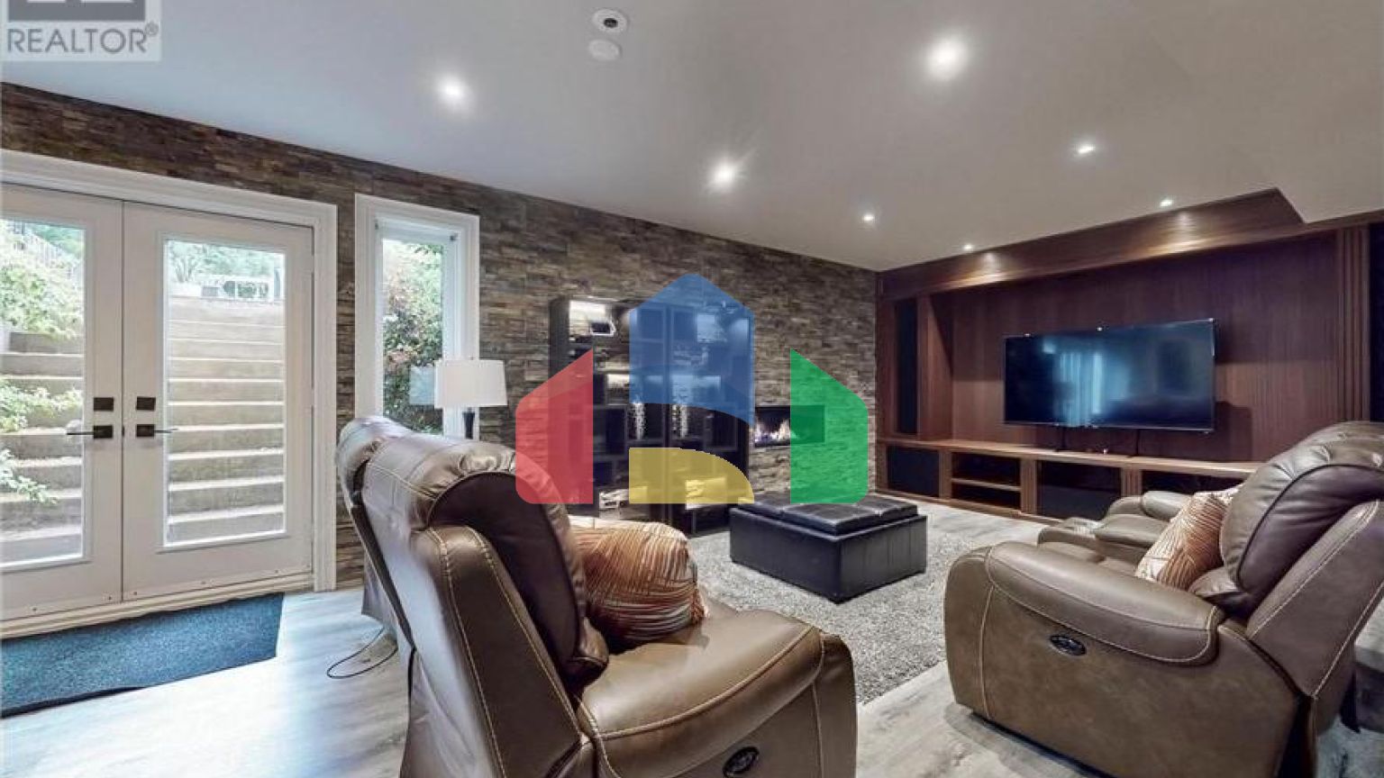 Residential - Single Family Home - Richmond Hill, Canada - Canada