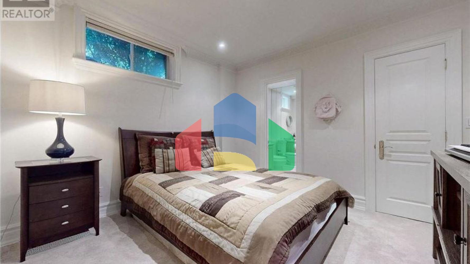 Residential - Single Family Home - Richmond Hill, Canada - Canada