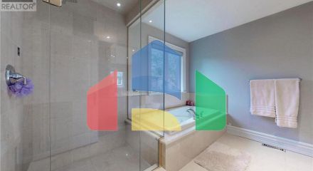 Residential - Single Family Home - Richmond Hill, Canada - Canada