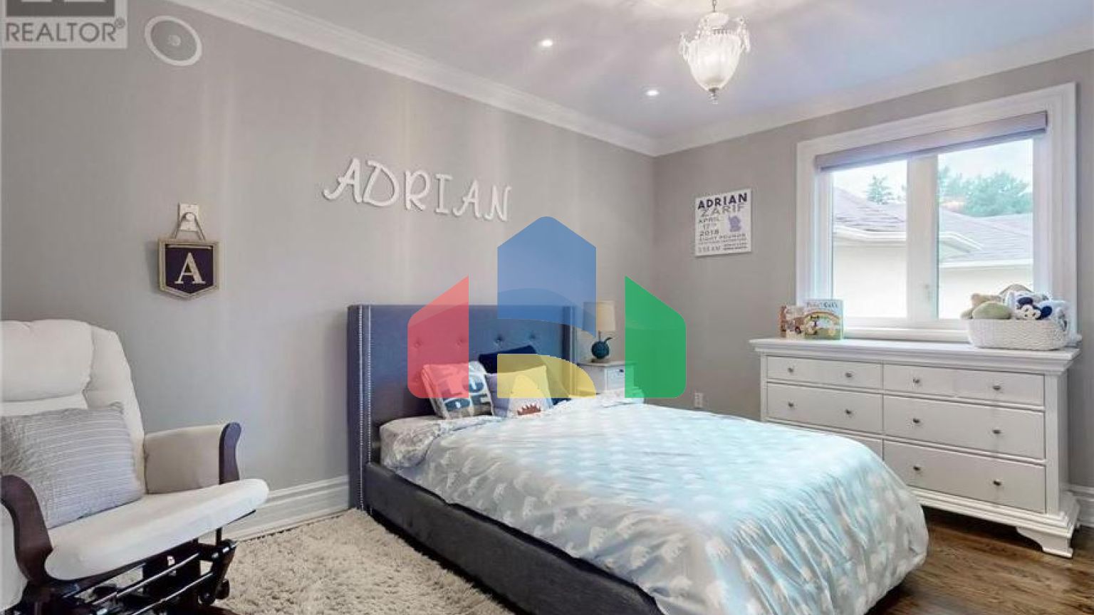 Residential - Single Family Home - Richmond Hill, Canada - Canada