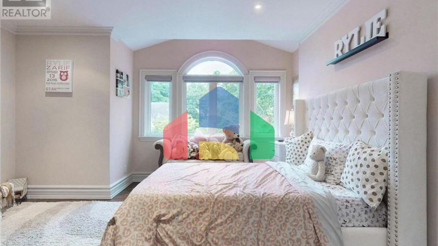 Residential - Single Family Home - Richmond Hill, Canada - Canada