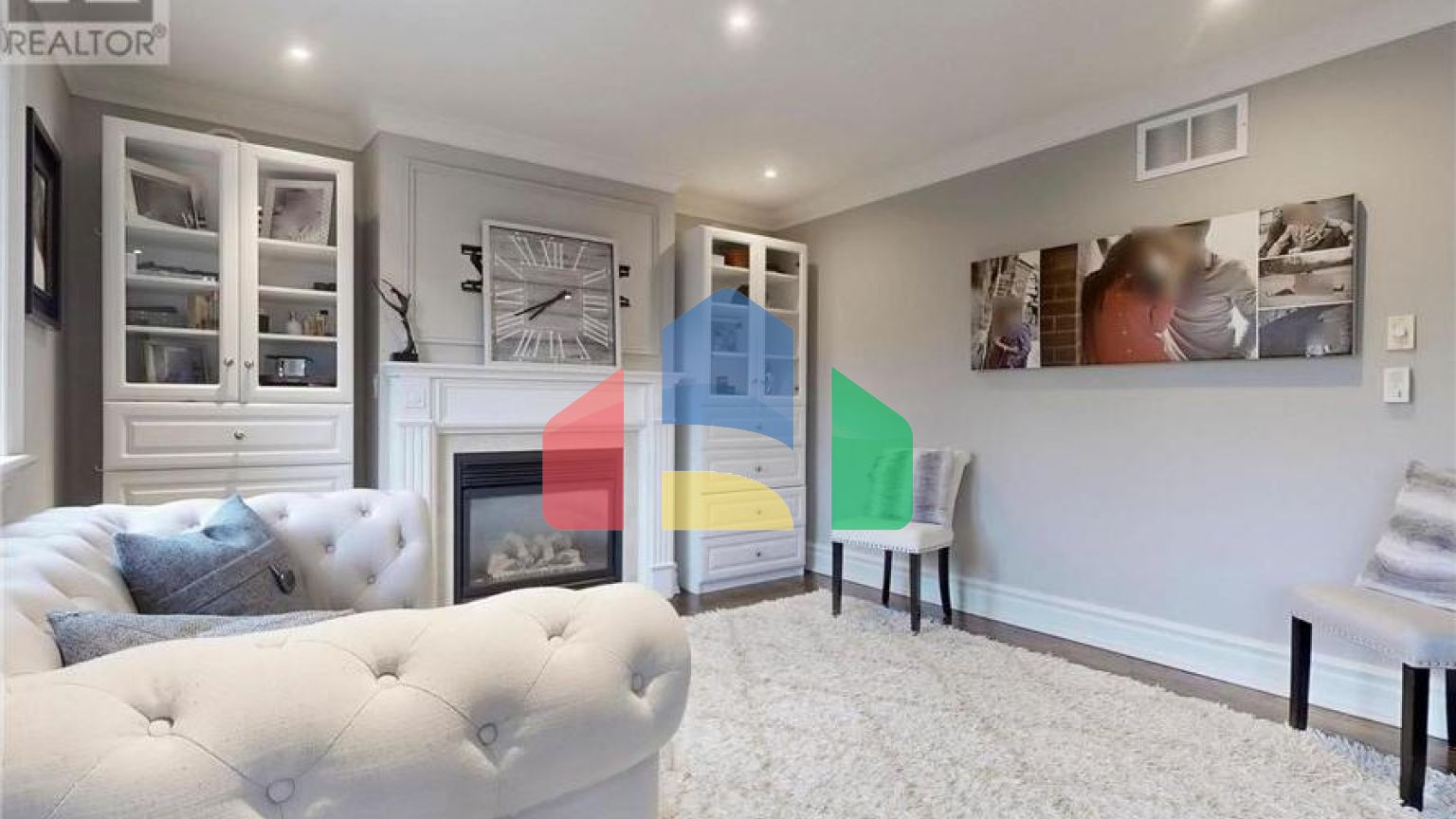 Residential - Single Family Home - Richmond Hill, Canada - Canada