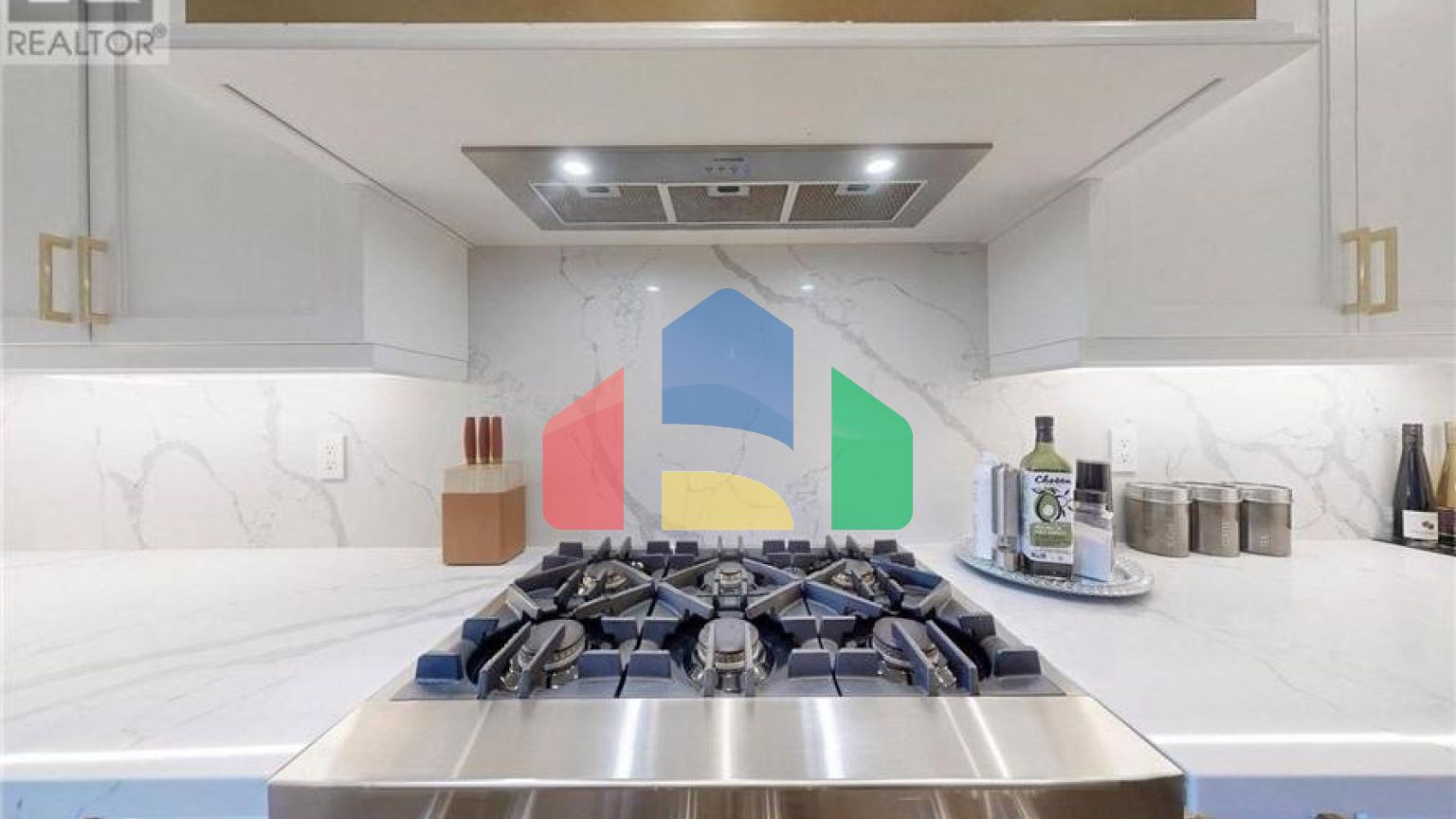 Residential - Single Family Home - Richmond Hill, Canada - Canada