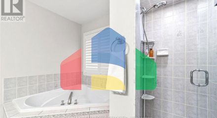 Residential - Single Family Home - Richmond Hill, Canada - Canada