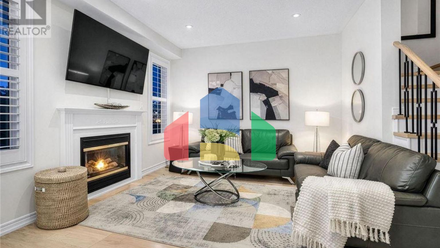 Residential - Single Family Home - Richmond Hill, Canada - Canada