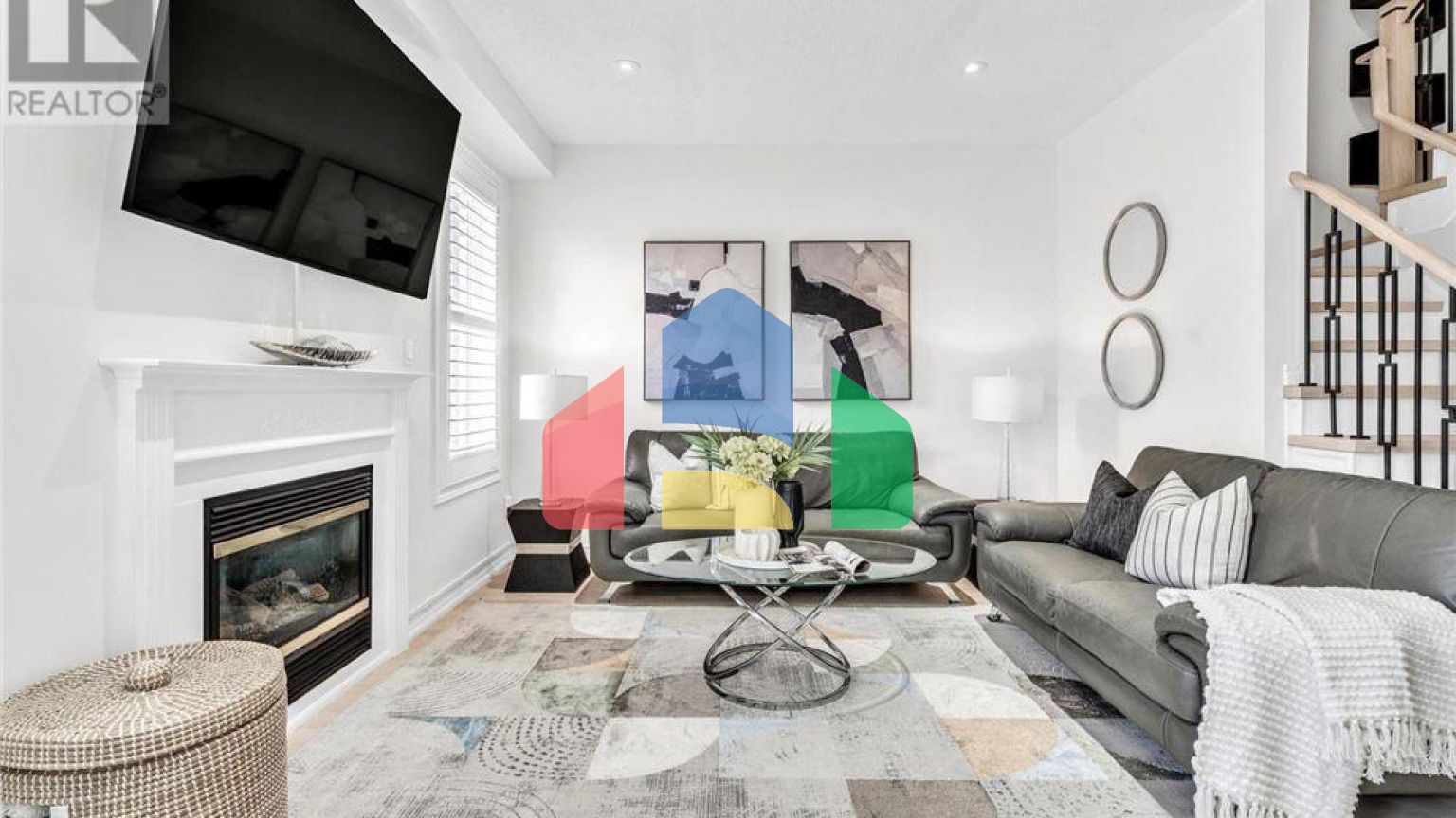 Residential - Single Family Home - Richmond Hill, Canada - Canada