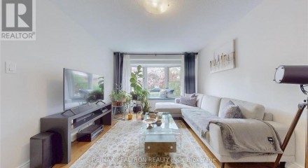 Residential - Single Family Home - Richmond Hill, Canada - Canada