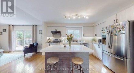 Residential - Single Family Home - Richmond Hill, Canada - Canada