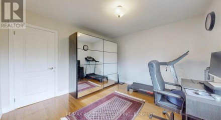 Residential - Single Family Home - Richmond Hill, Canada - Canada