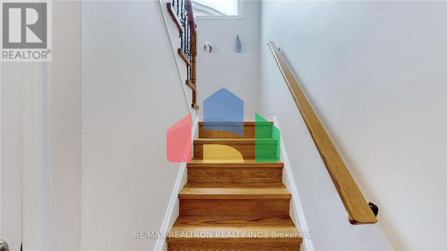 Residential - Single Family Home - Richmond Hill, Canada - Canada