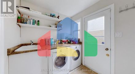 Residential - Single Family Home - Richmond Hill, Canada - Canada