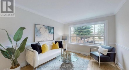 Residential - Single Family Home - Richmond Hill, Canada - Canada