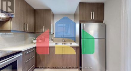 Residential - Single Family Home - Richmond Hill, Canada - Canada