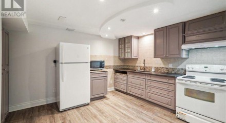 Residential - Single Family Home - Richmond Hill, Canada - Canada