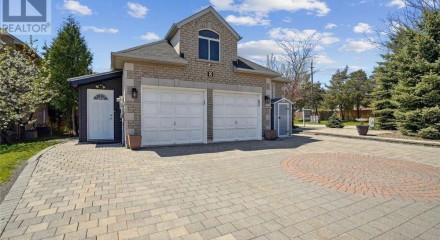 Residential - Single Family Home - Richmond Hill, Canada - Canada