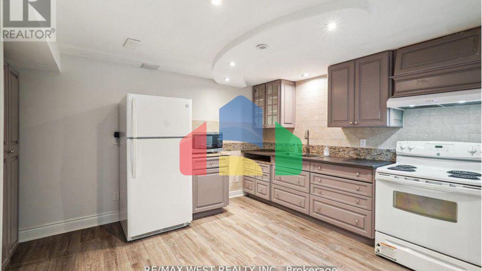 Residential - Single Family Home - Richmond Hill, Canada - Canada