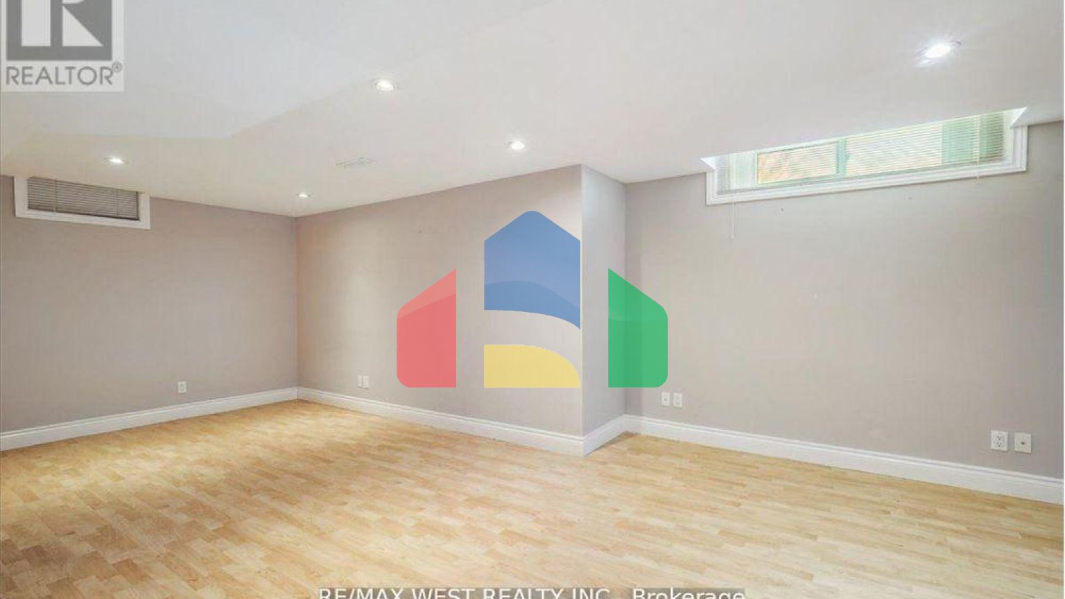 Residential - Single Family Home - Richmond Hill, Canada - Canada