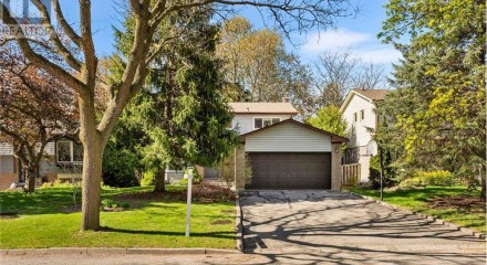 Residential - Single Family Home - Richmond Hill, Canada - Canada