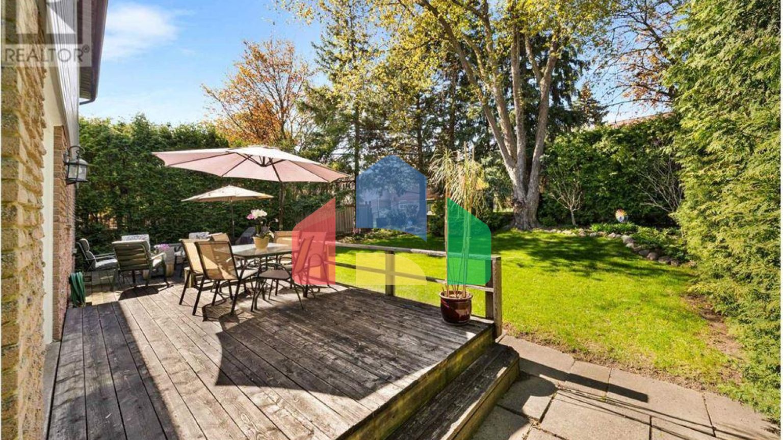 Residential - Single Family Home - Richmond Hill, Canada - Canada