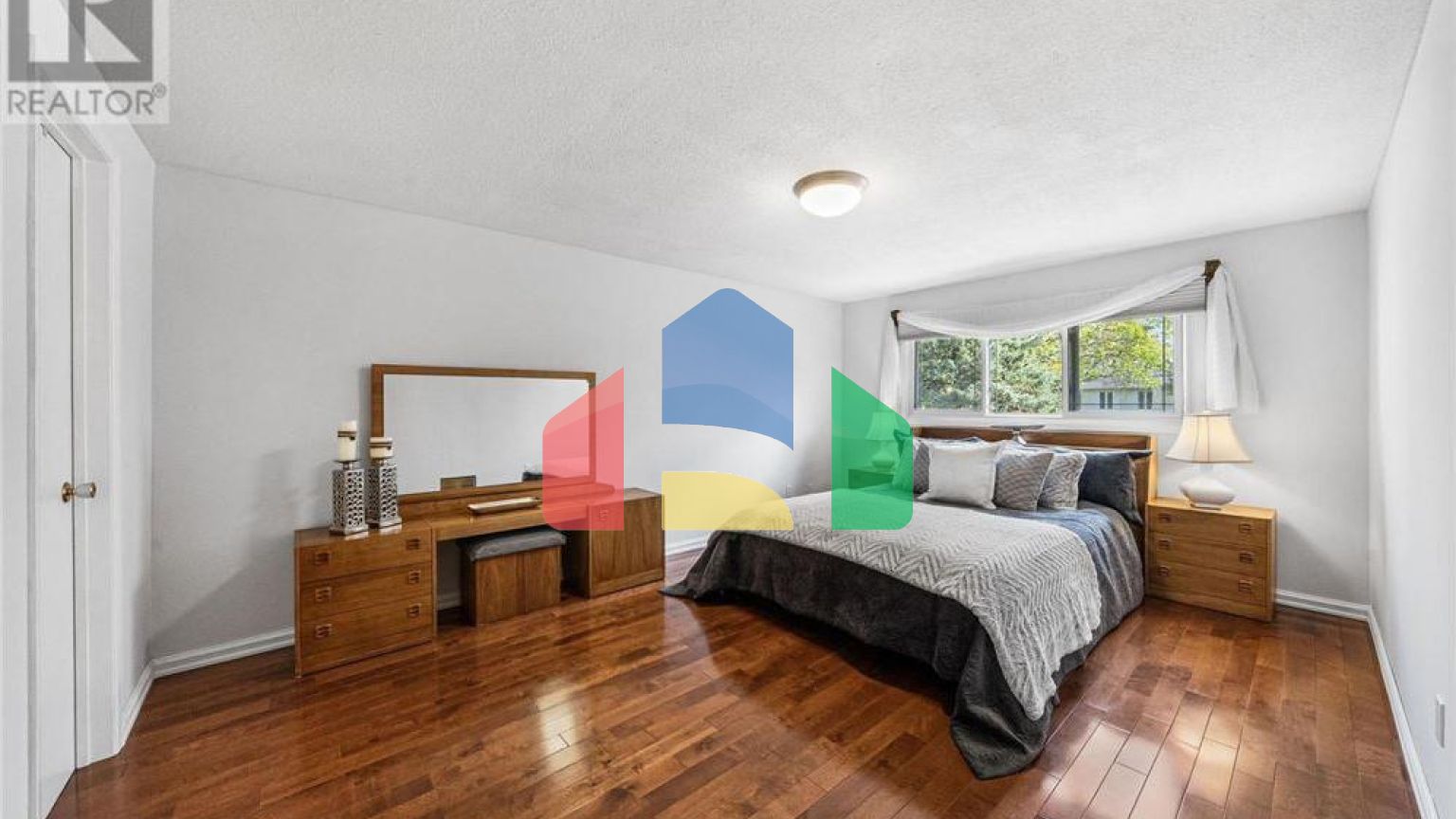 Residential - Single Family Home - Richmond Hill, Canada - Canada