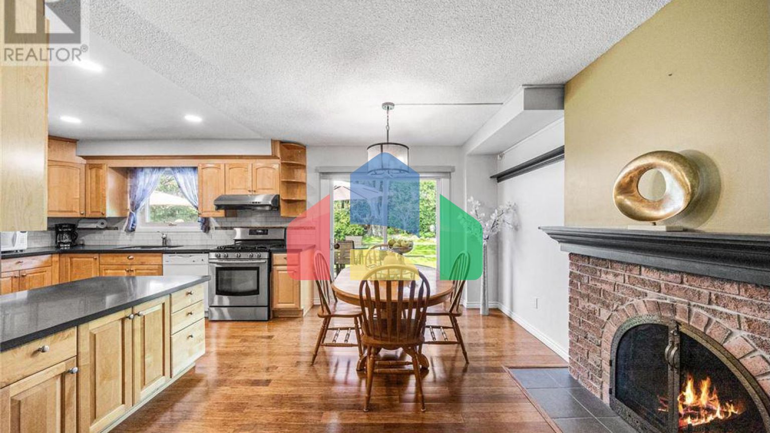 Residential - Single Family Home - Richmond Hill, Canada - Canada