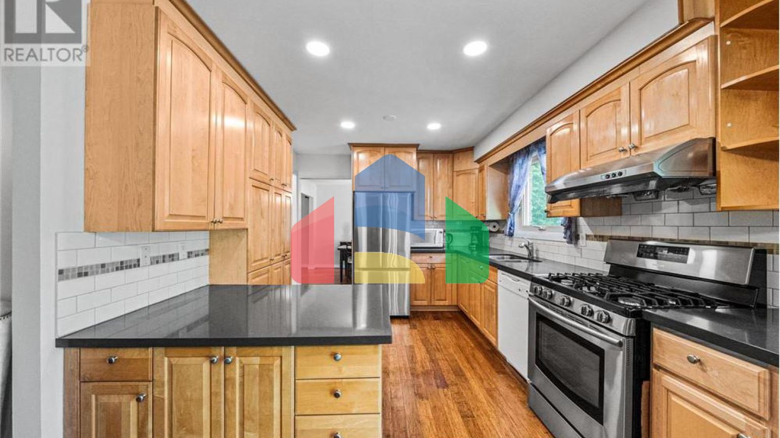 Residential - Single Family Home - Richmond Hill, Canada - Canada