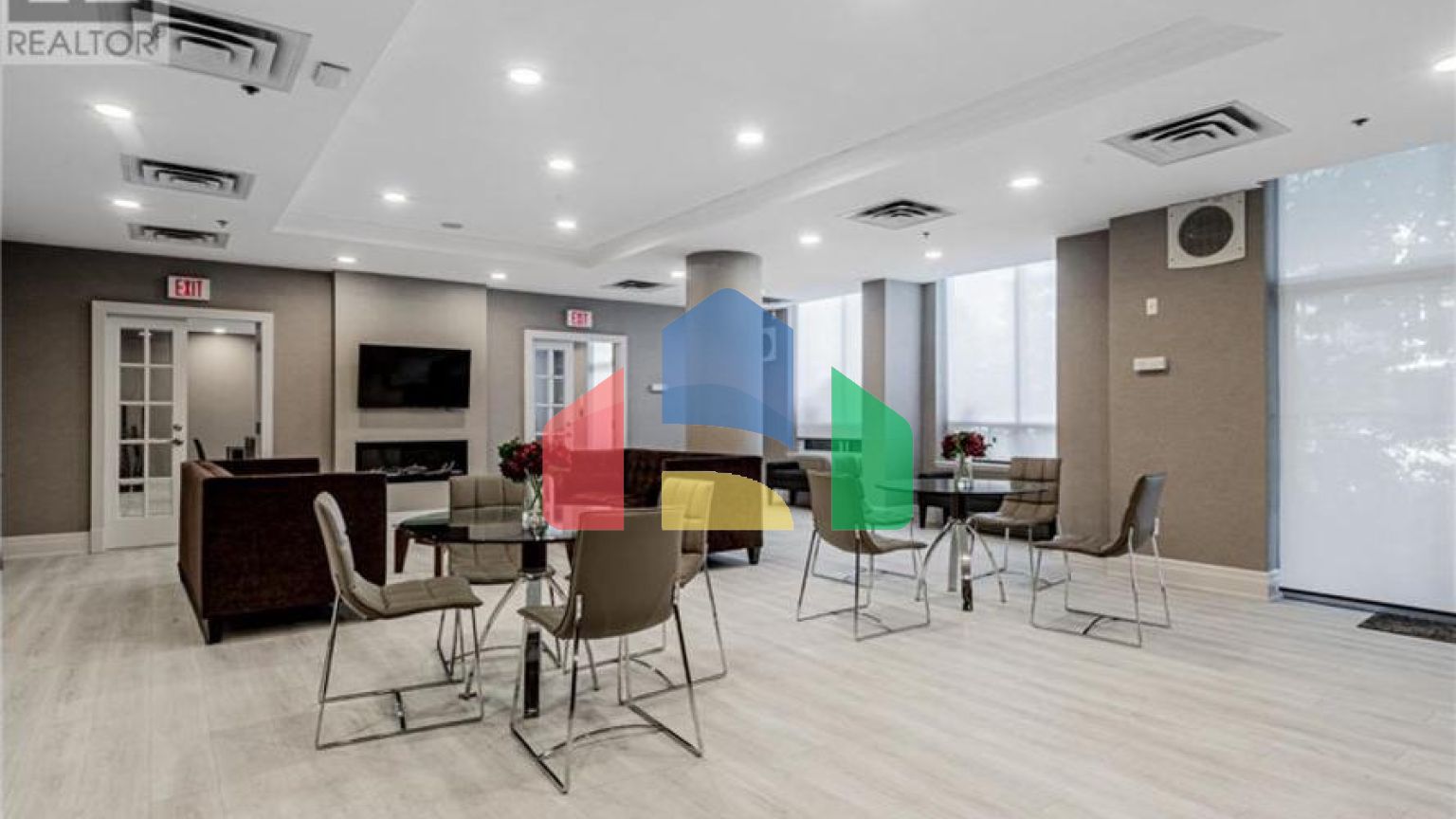 Residential - Condo/Apartment - Richmond Hill, Canada - Canada