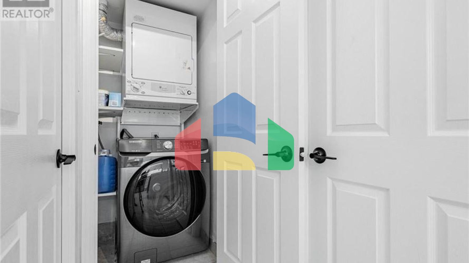 Residential - Condo/Apartment - Richmond Hill, Canada - Canada