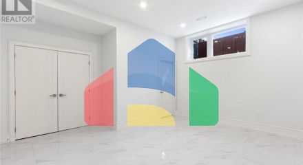 Residential - Single Family Home - Richmond Hill, Canada - Canada