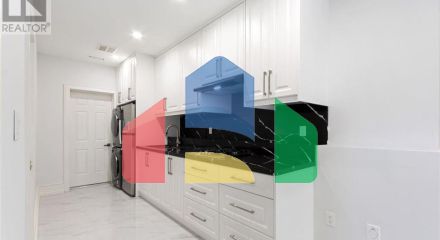 Residential - Single Family Home - Richmond Hill, Canada - Canada