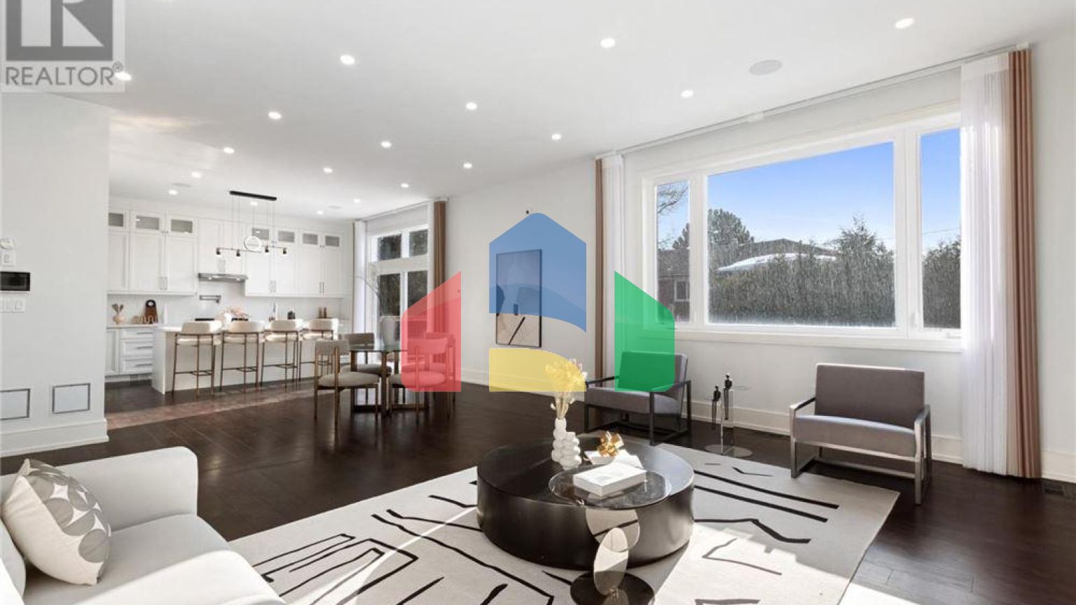 Residential - Single Family Home - Richmond Hill, Canada - Canada