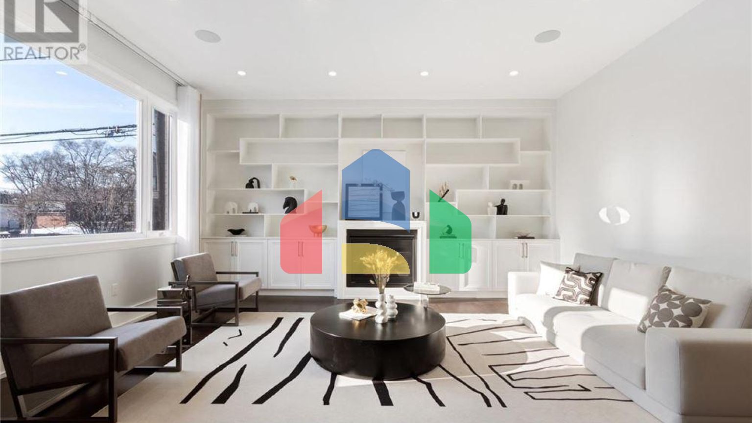 Residential - Single Family Home - Richmond Hill, Canada - Canada