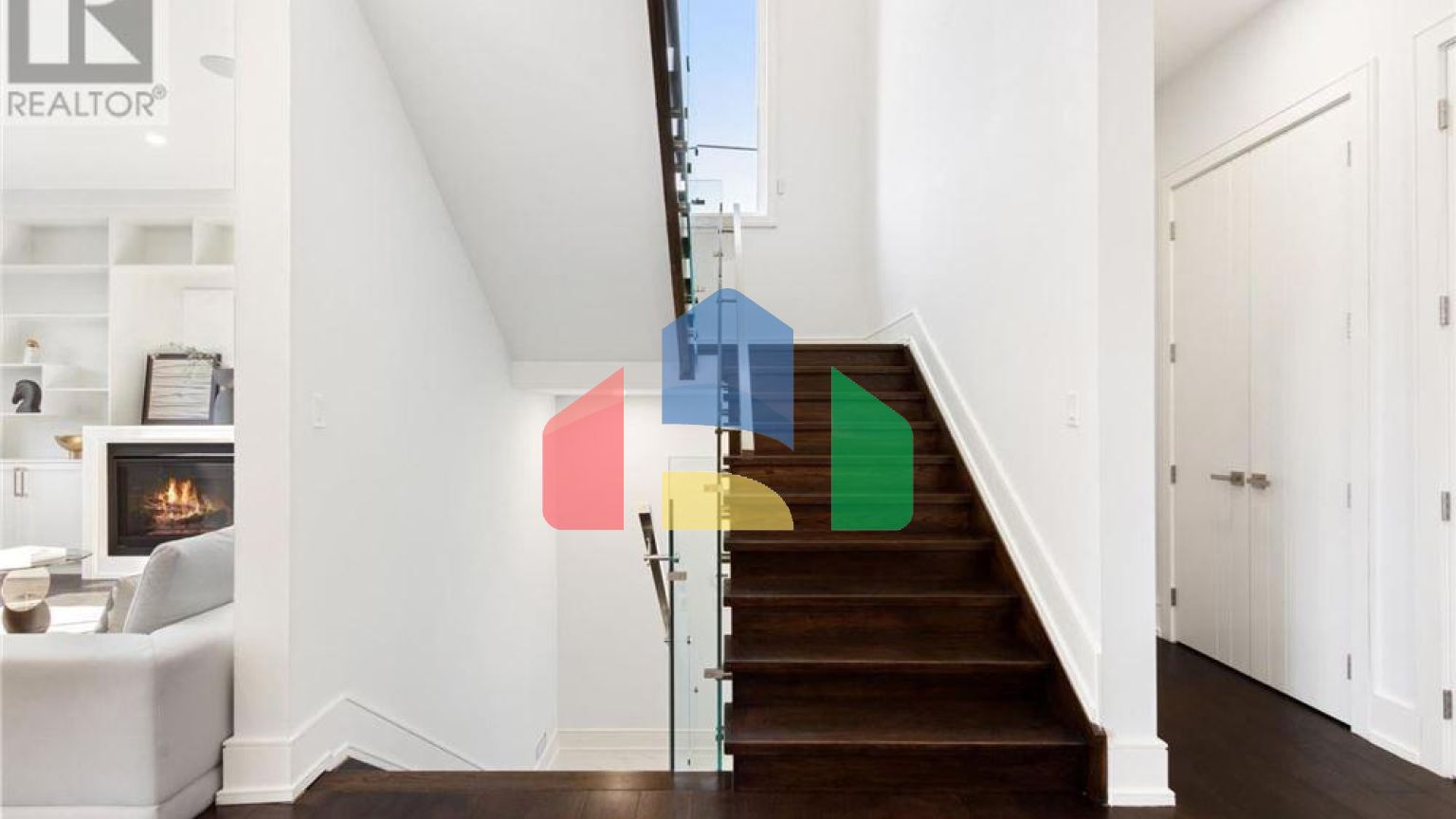 Residential - Single Family Home - Richmond Hill, Canada - Canada