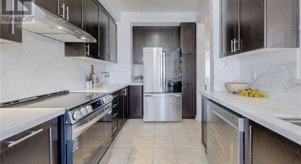 Residential - Single Family Home - Richmond Hill, Canada - Canada