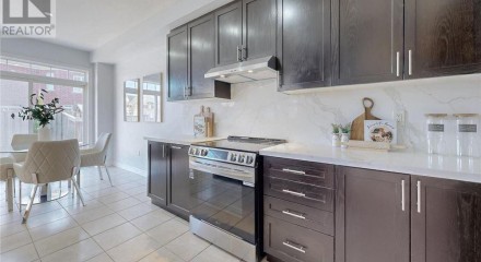 Residential - Single Family Home - Richmond Hill, Canada - Canada
