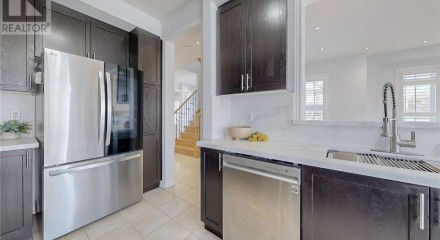 Residential - Single Family Home - Richmond Hill, Canada - Canada