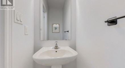 Residential - Single Family Home - Richmond Hill, Canada - Canada