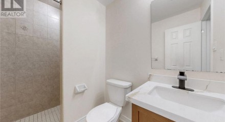 Residential - Single Family Home - Richmond Hill, Canada - Canada