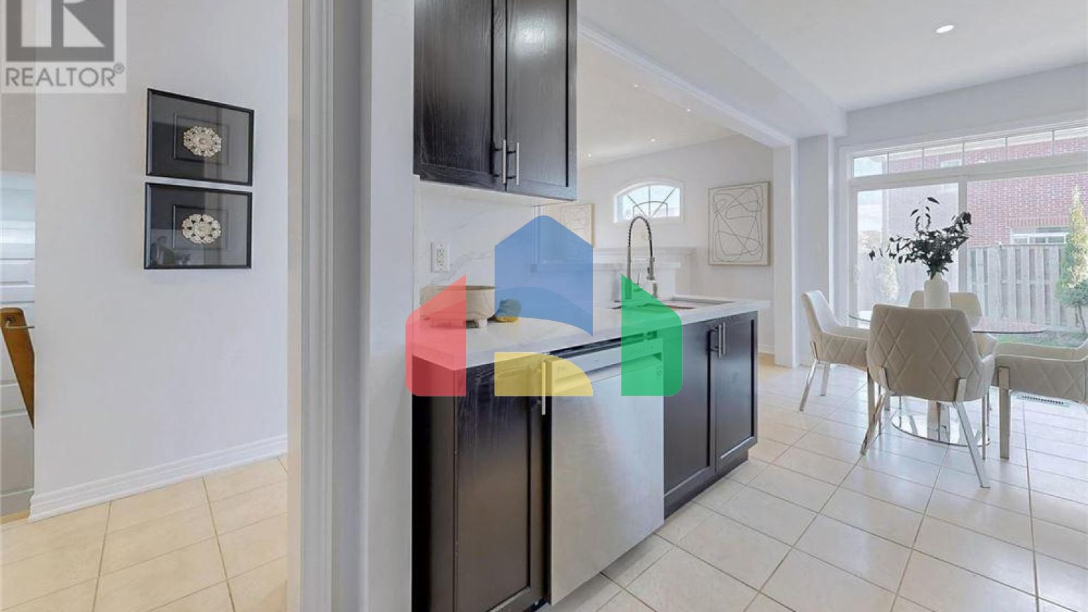 Residential - Single Family Home - Richmond Hill, Canada - Canada