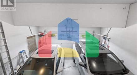 Residential - Single Family Home - Salmon Arm, Canada - Canada