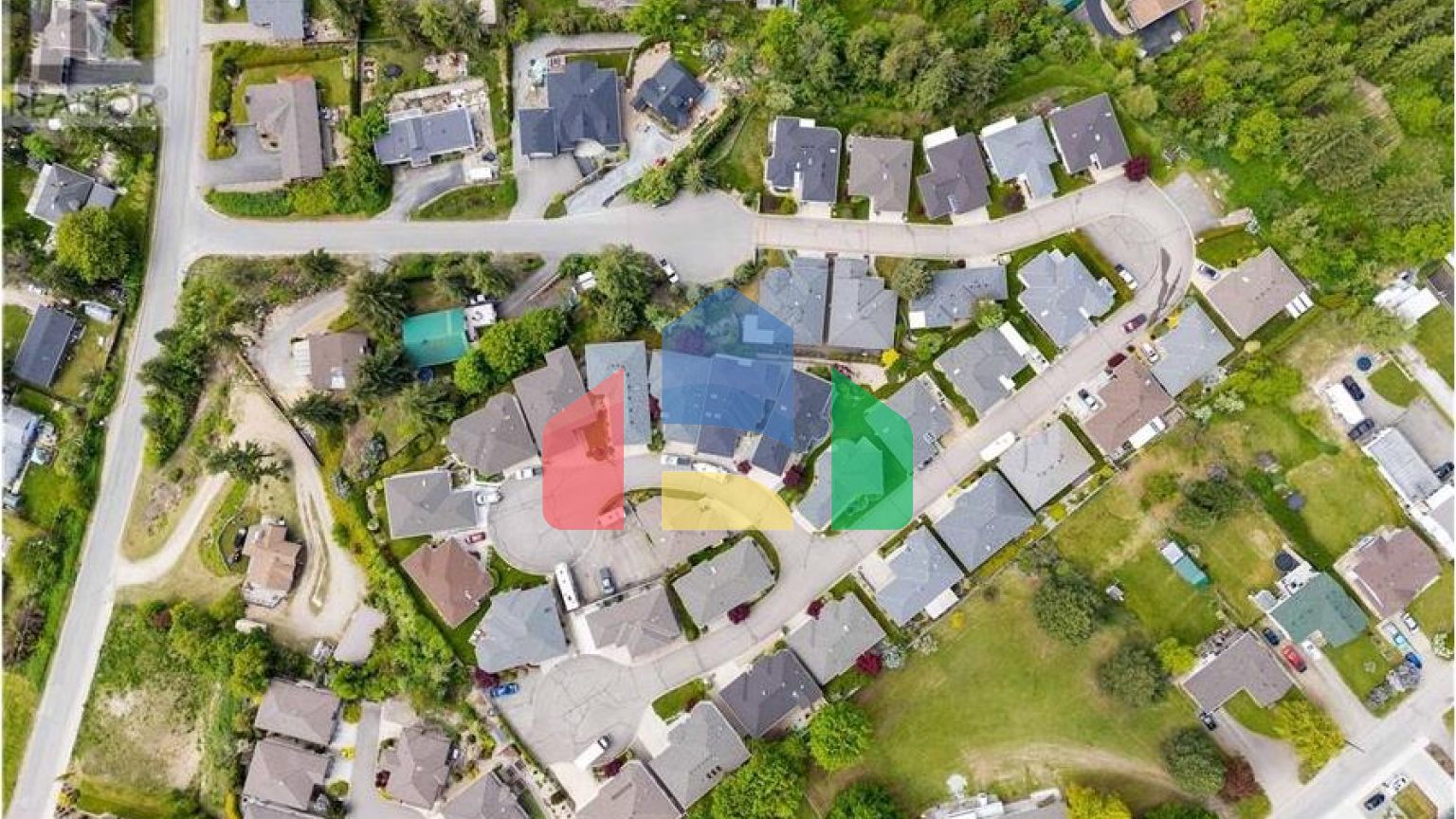 Residential - Single Family Home - Salmon Arm, Canada - Canada